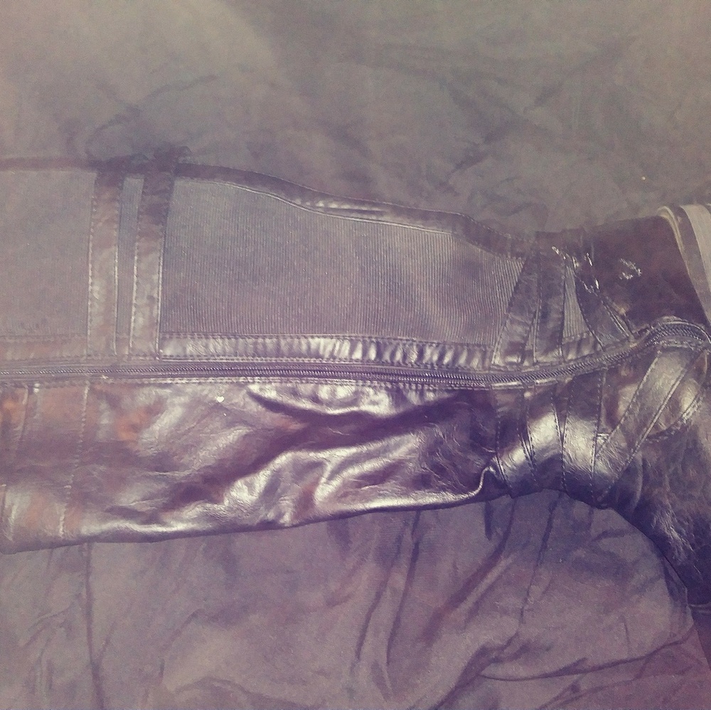 Black boots